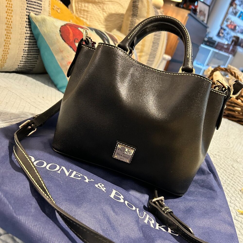 Dooney & Bourke Mini Barlow